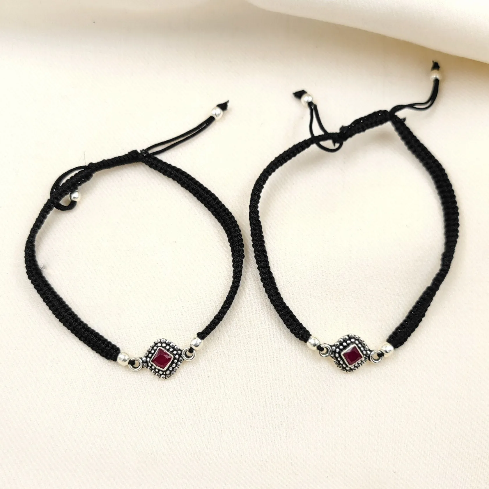 Thread Anklets Pink Itta